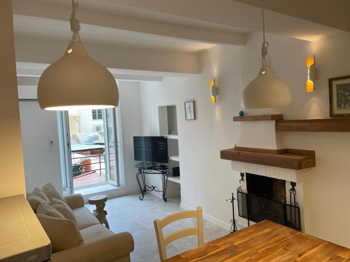 Summerhouse 2 Bed Quiet Old Balcony100m Leilighet